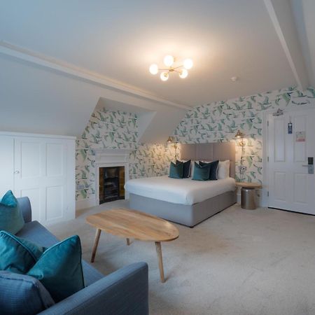 Florence Suite Boutique Hotel And Restaurant Портсмът Екстериор снимка