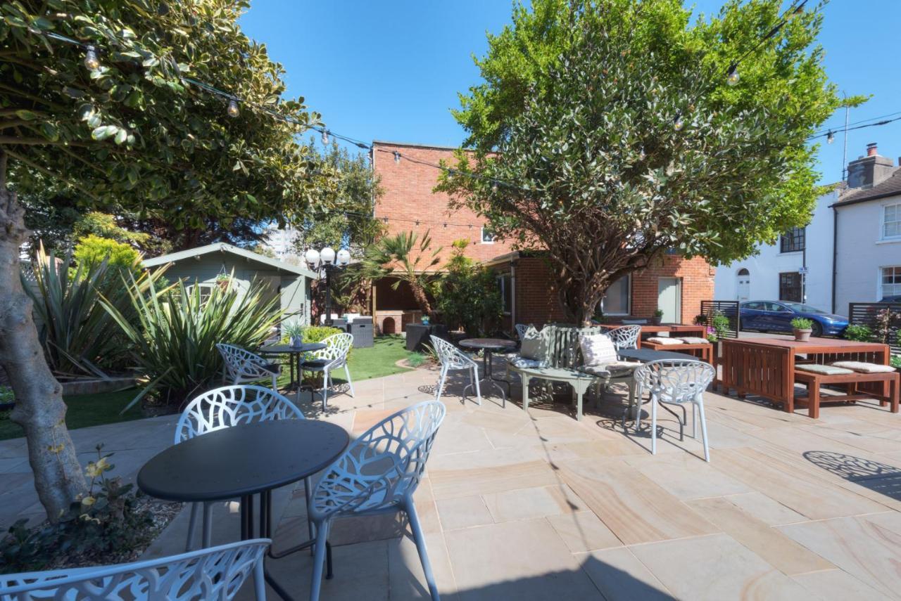 Florence Suite Boutique Hotel And Restaurant Портсмът Екстериор снимка
