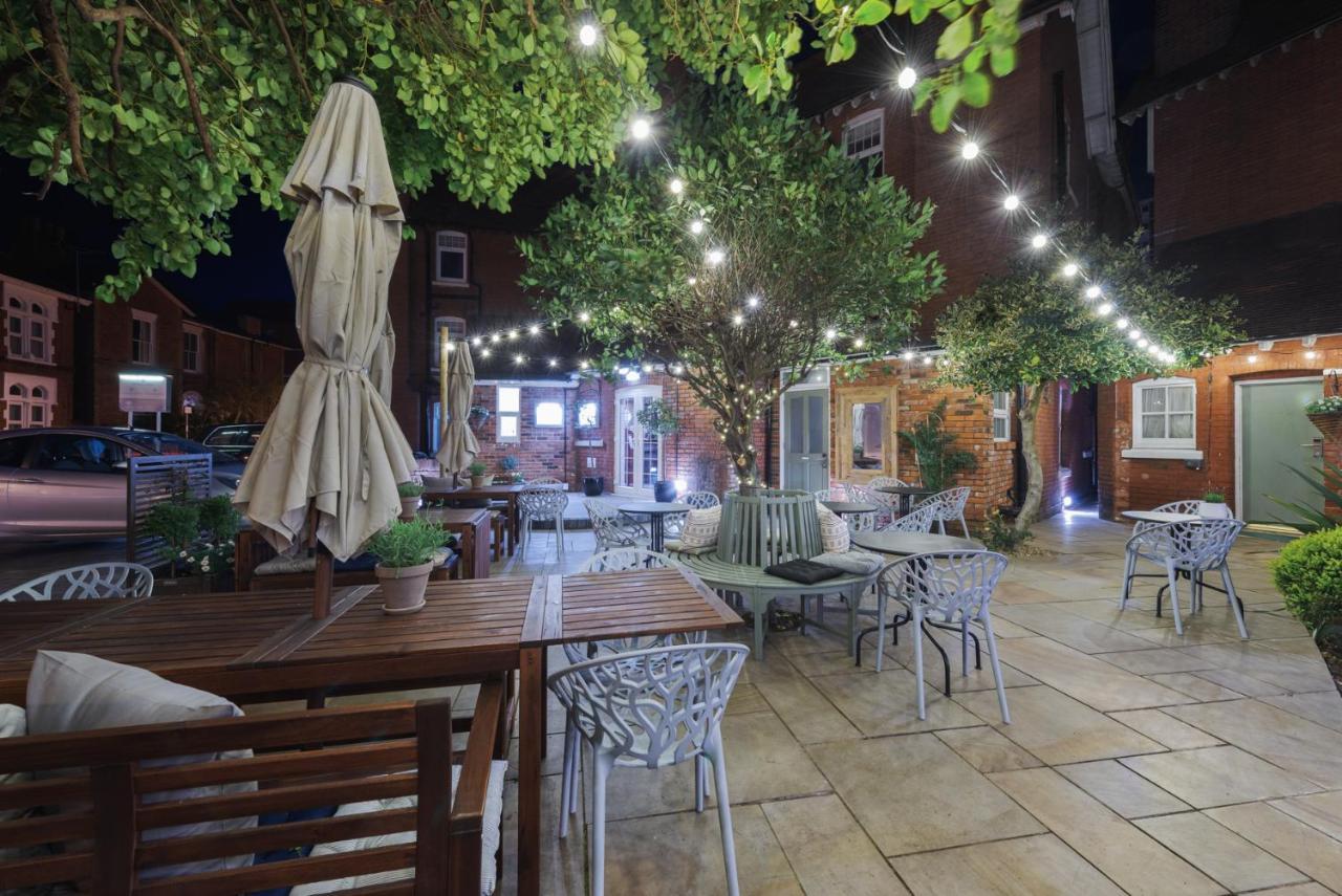 Florence Suite Boutique Hotel And Restaurant Портсмът Екстериор снимка