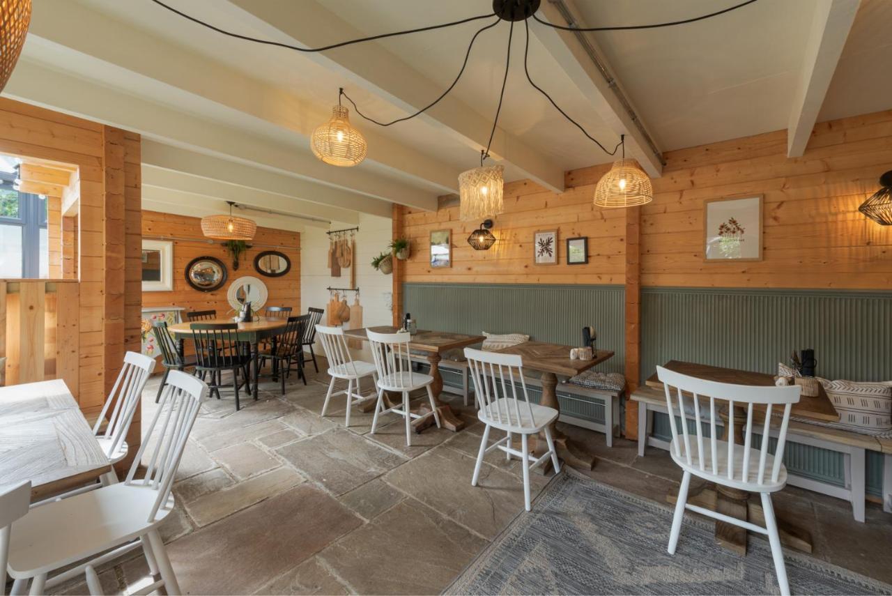 Florence Suite Boutique Hotel And Restaurant Портсмът Екстериор снимка