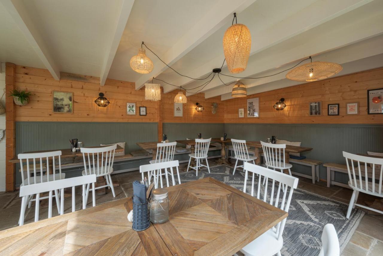 Florence Suite Boutique Hotel And Restaurant Портсмът Екстериор снимка