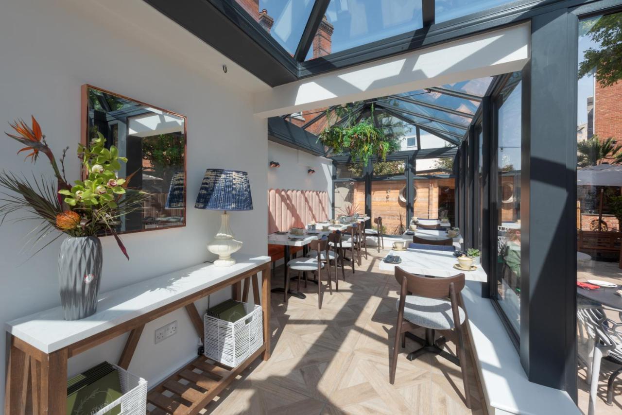 Florence Suite Boutique Hotel And Restaurant Портсмът Екстериор снимка